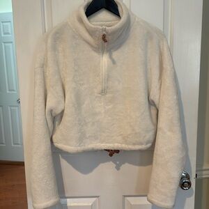 Urban Outfitters white fleece: size M